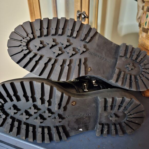 Vince Camuto Popinta Black Soft Goat Side Zipper Rounded Toe Chain Boot 6M NWOT - Picture 5 of 11